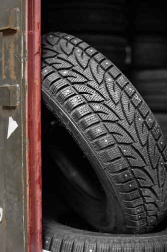 фото протектора и шины Ice Blazer WST1 Шина Sailun Ice Blazer WST1 225/70 R16 103S